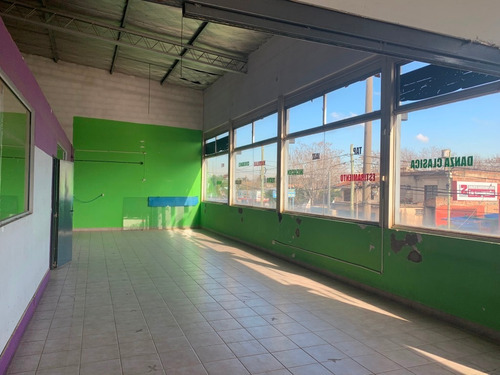 Imagen 4 de 11 de Del Viso/ En Alquiler / Salón 1*piso 280m2.