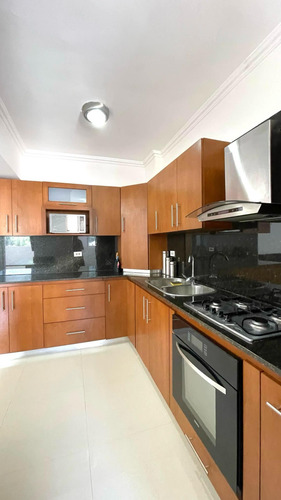 Clientes Alquilo Hermoso Apto. Resd Chelsea Court. El Parral