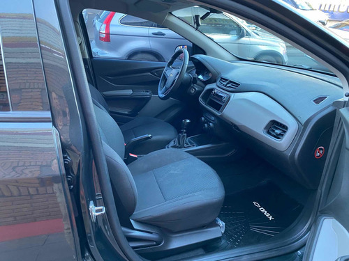 Imagen 6 de 9 de Chevrolet Onix 2018 1.4 Joy Ls + 98cv