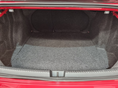 Imagen 11 de 14 de Volkswagen Jetta 2016 2.5 Trendline At