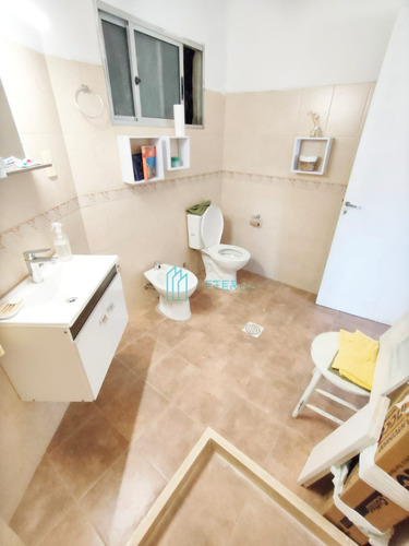 Hermoso Apartamento En Alquiler, Muy Amplio 2 Dormitorios Y 2 Baños A Solo Mts Del Shopping Tres Cruces. 