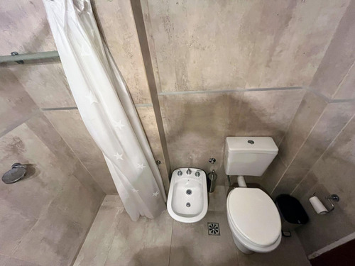 Centro Departamento En Venta De 2 Dormitorios Apto Credito