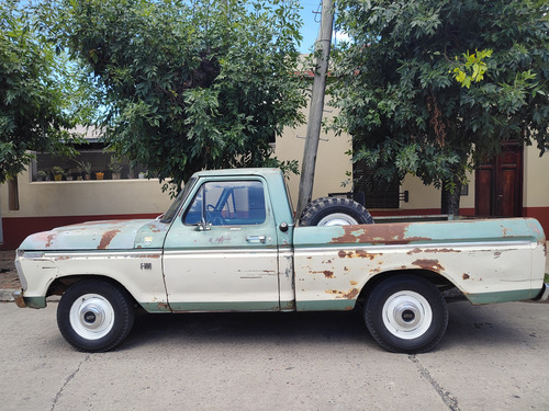 Ford F-100 3.6 Lujo