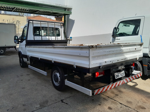 Iveco Daily 35s14 2018 Com Ar Condicionado Carroceria