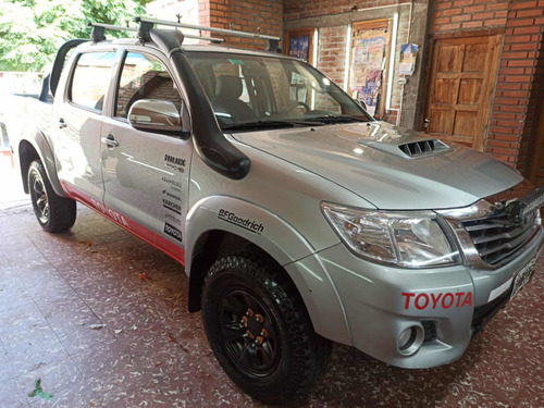 Toyota Hilux 3.0 Cd Srv Cuero 4x4 5at - A4 2015