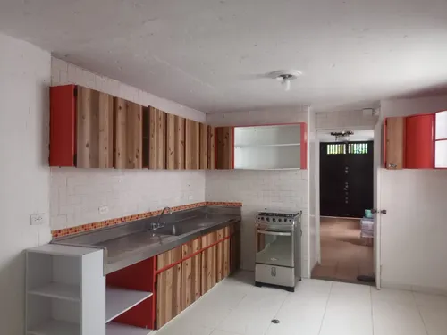 Casa Comercial En Arriendo En Patio Bonito, Poblado