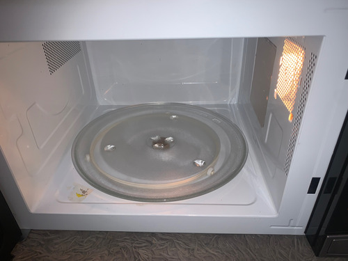 Horno De Microondas Winia Usado Tamaño Grande (b60) (Reacondicionado)