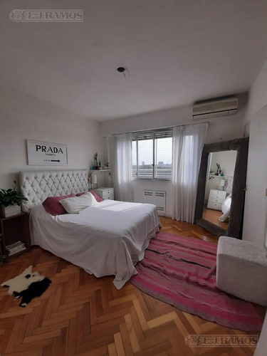 Imagen 5 de 16 de 3 Ambientes Apto Profesional O Vivienda - Piso Alto Con Mucha Luz Y Sol.