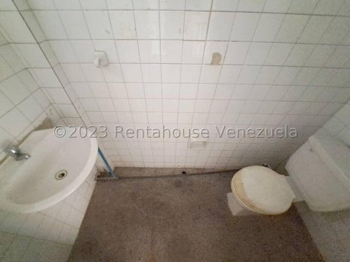 Imagen 6 de 30 de Local En Alquiler Zona Este De Barquisimeto. Tu Asesor De Confianza Kenlimar Nieto. Contactame *0424 5/2/2/3/7/9/7* Código Flex. 23-24221
