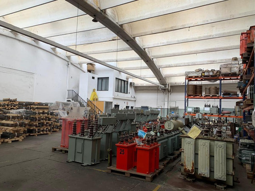 Imagen 7 de 20 de Galpon Industrial 1700 M² Cubiertos Con Puente Grúa 2.5 Tn.- Tablada