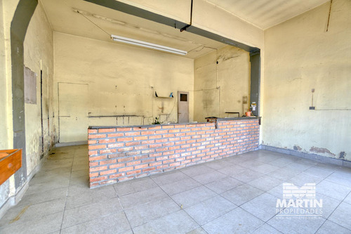 Venta En Block 2 Locales Y 1 Vivienda. Excelente Zona Comercial.