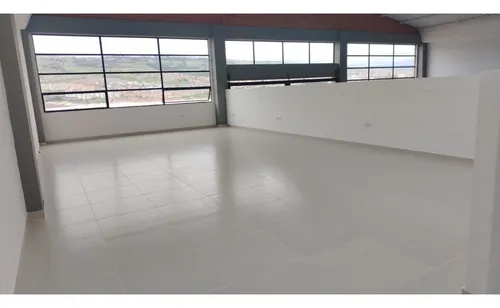 Espectacular Bodega En Arriendo, Tunja