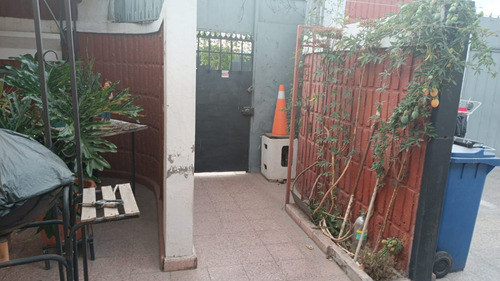 Casa En Exequiel Fernández. Comuna De Macul.