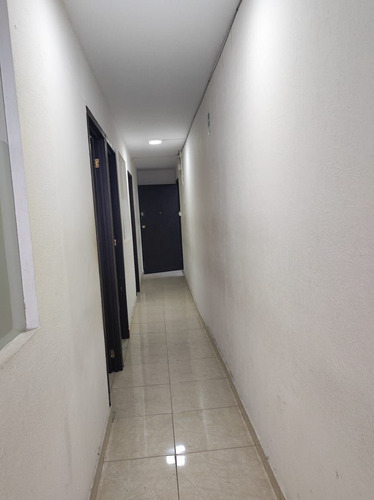 Renta Oficina De 40m2 En Florencia Col. Juárez