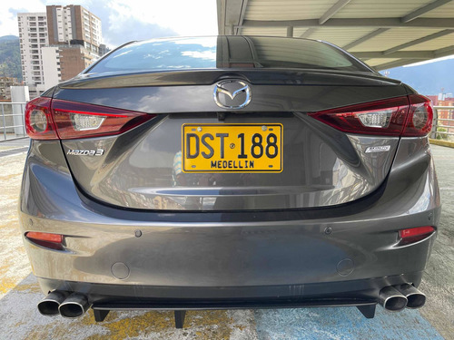 Imagen 4 de 12 de Mazda 3 2.0 Touring Mt 2017