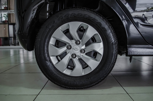 Imagen 22 de 25 de Chevrolet Onix Joy Black Edition 2019