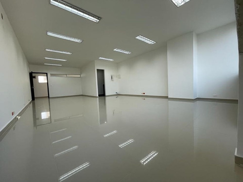 Imagen 5 de 14 de Oficina En Arriendo Ubicada El Barrio Marsella!!