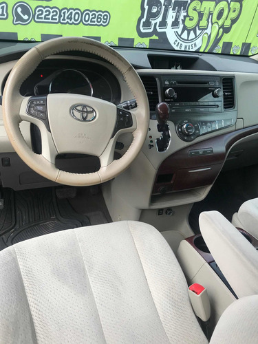 Imagen 9 de 13 de Toyota Sienna 2014 3.5 Xle Mt