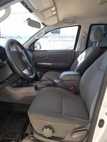 Imagen 5 de 10 de Toyota Hilux Kavak