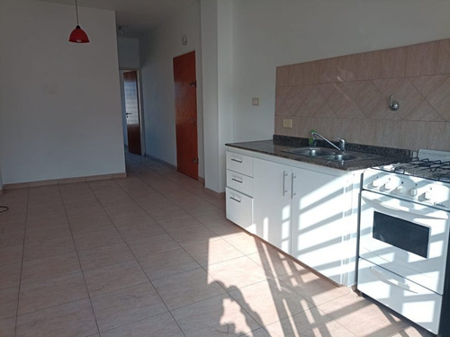 Imagen 6 de 7 de Departamento De 2 Ambientes En Viamonte 1673 Banfield