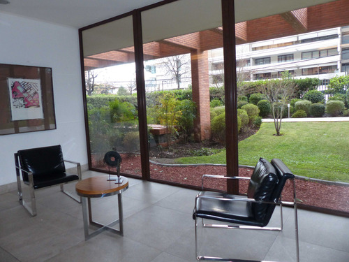 Amplio Departamento En Vitacura (74730)