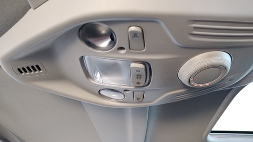 Imagem 10 de 12 de Citroen C4 Picasso Intensive Thp
