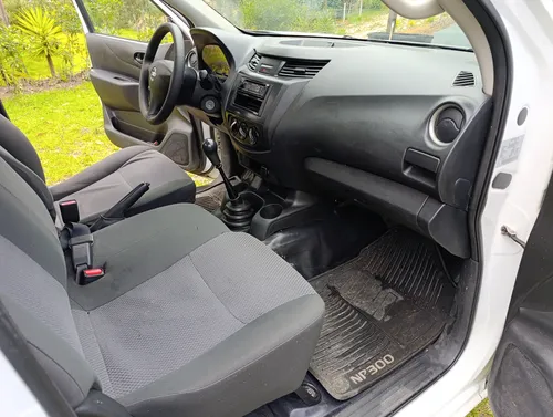 Nissan Frontier 2.5l Chasis Diésel 4x2