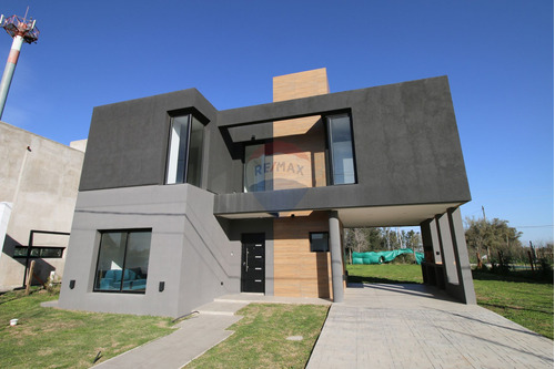 Venta Casa 3 Amb. A Estrenar Haras Latina, Ezeiza