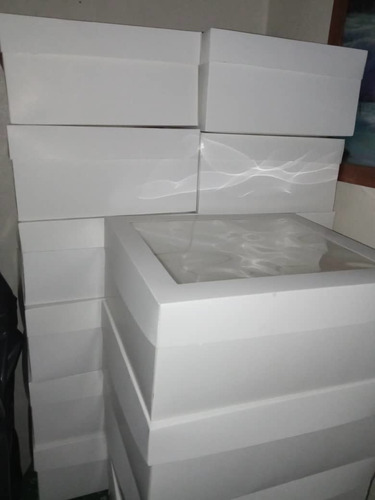 Imagen 9 de 10 de Cajas De Cartón Con Visor De Acetato Con O Sin Divisionrs