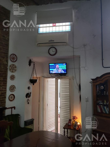 Imagen 7 de 21 de Casa De Pasillo De 2 Dormitorios En Barrio Martin - Reciclar