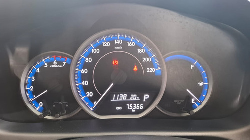 Toyota Yaris Sedán 1.5 XL Live CVT (Flex)