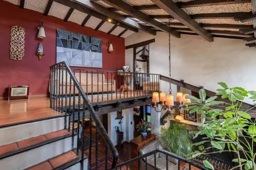 Casa En Arriendo/venta En Calatrava. Cod A12434