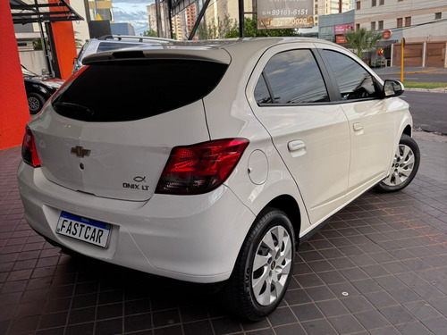 Chevrolet Onix 1.4 MPFI LT 8V FLEX 4P AUTOMÁTICO