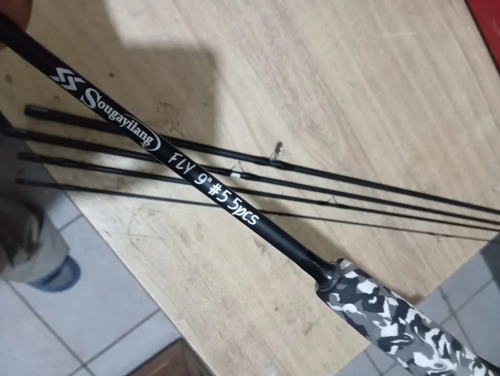 Caña De Pesca Con Mosca Negro (Usado)