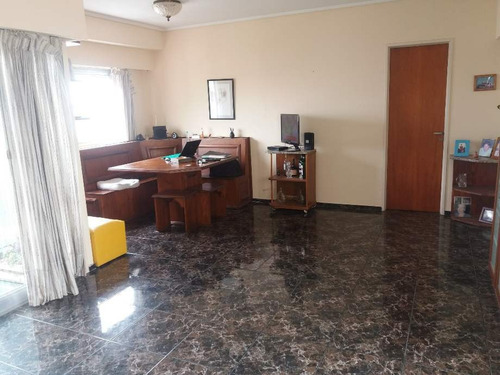 Imagen 2 de 14 de Departamento En Venta En Quilmes Centro