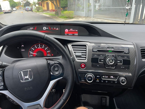 Imagen 9 de 12 de Honda Civic Si
