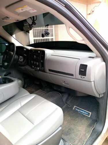Chevrolet Silverado Ls Automatica 4x2