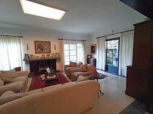 Imagen 9 de 14 de Se Vende Casa En Sebucán De 723 Mts De Terreno