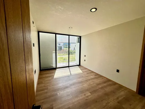Casa En Venta En Parques Vallarta, Coto Nogal, Zapopan.