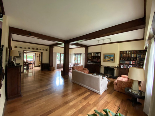 Casa En Venta En La Lucila, Vicente López, G.b.a. Zona Norte