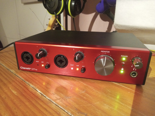 Interface Focusrite Clarett + 2