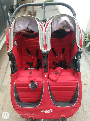 Carreola Doble City Mini Baby Jogger Roja