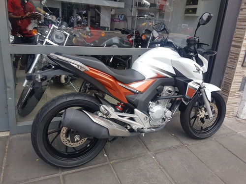 Honda Cb 250 Twister Cbx Financio Permuto Qr Motors