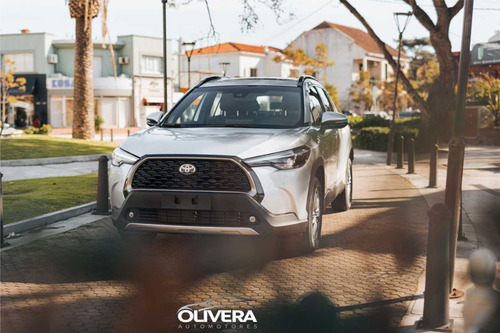 Imagen 6 de 12 de Toyota Corolla Cross Seg Hybrid 0km - Olivera Automotores