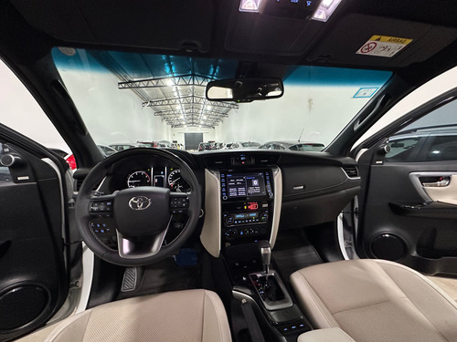 Toyota Hilux SW4 2.8 Tdi Diamante Ii 4x4 7as 6at