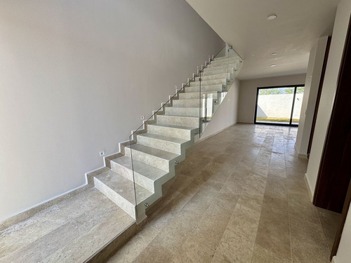Vive Con Estilo, Cluster Con Alberca- Velasur