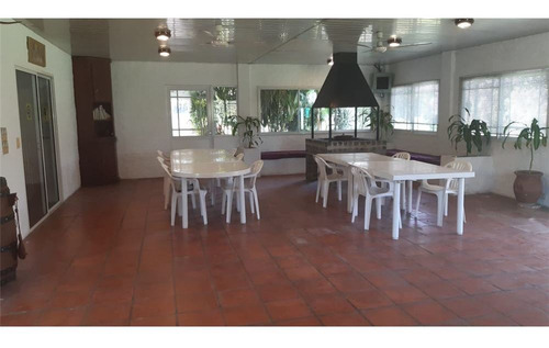 Quinta Venta Paso Del Rey Con Pileta Climatizada