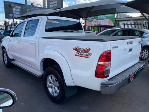 Toyota Hilux 3.0 SRV TOP 4X4 CD 16V TURBO INTERCOOLER DIESEL 4P AUTOMÁTICO