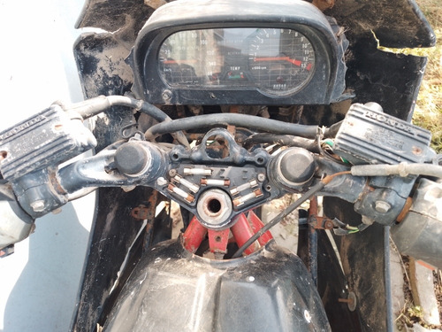 Imagen 3 de 7 de Honda Vf 250