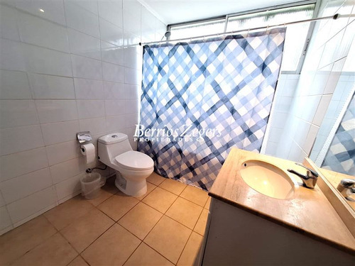 Casa En Venta 4 Dormitorios, Dominicos Antiguo Las Condes